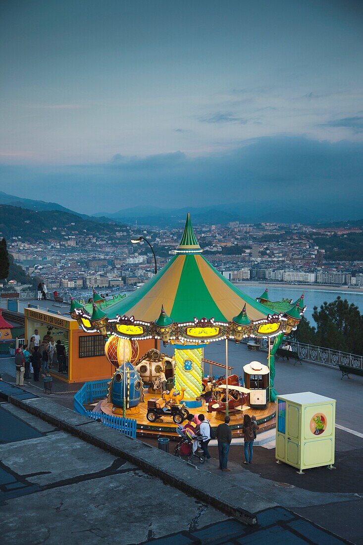 Spain, Basque Country Region, Guipuzcoa Province, San Sebastian, Monte Igueldo amusement park, dusk