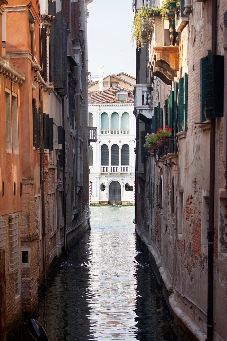 Enger Kanal in Venedig, Italien