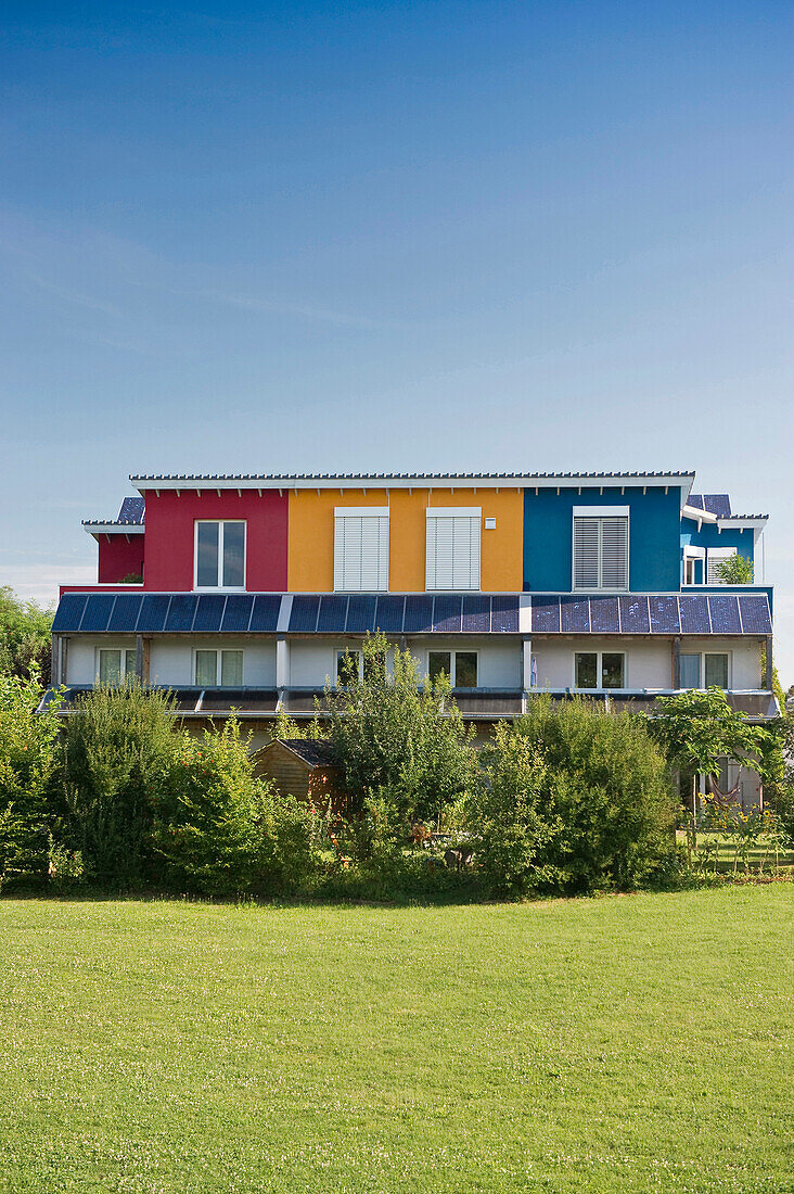 Passive house in the Rieselfeld quarter, Freiburg im Breisgau, Black Forest, Baden-Wuerttemberg, Germany, Europe