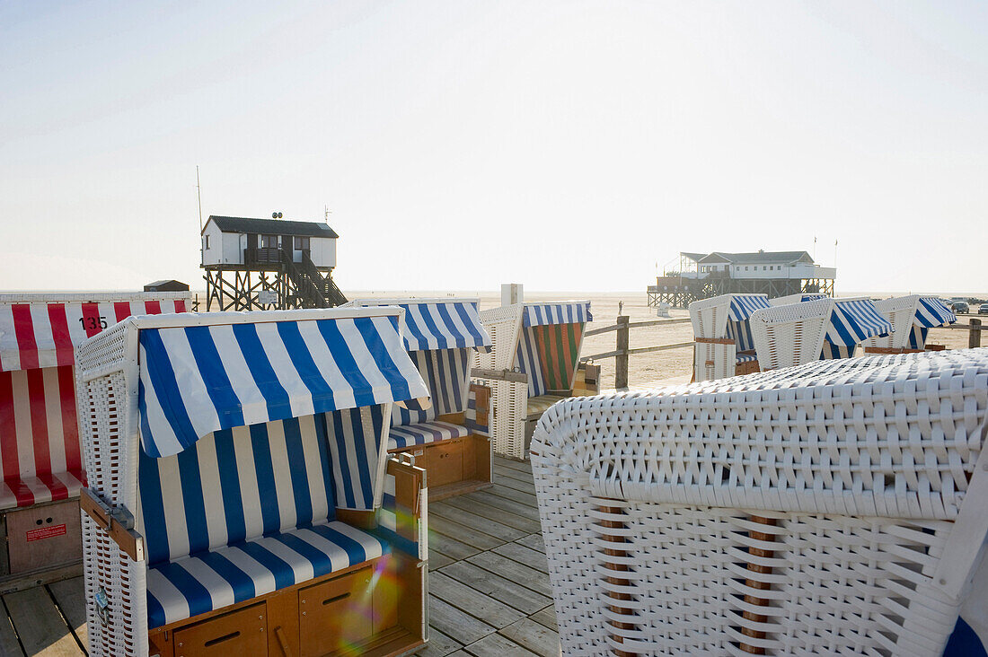 Beach chairs on the beach, Sankt Peter-Ording, Wadden Sea National Park, Eiderstedt peninsula, North Frisian Islands, Schleswig-Holstein, Germany, Europe