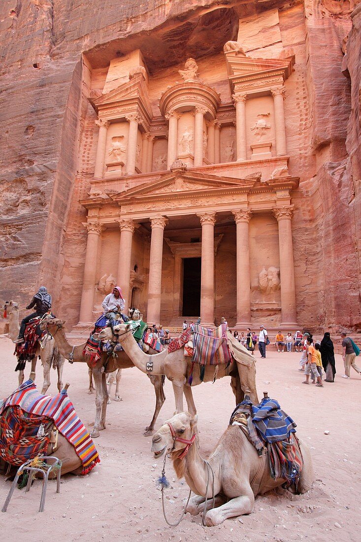 Al Khazneh or Treasury, Petra, Jordan