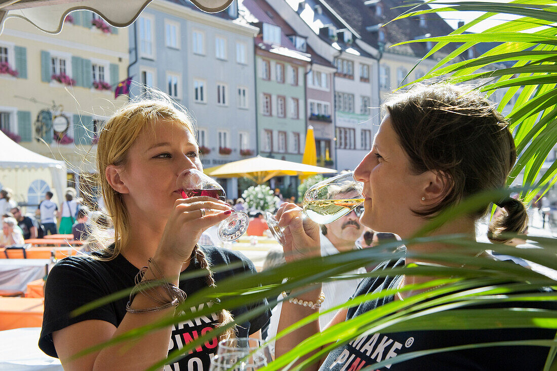 People drinking a glass of wine at the wine festival, July 2012, Freiburg im Breisgau, Black Forest, Baden-Wuerttemberg, Germany, Europe