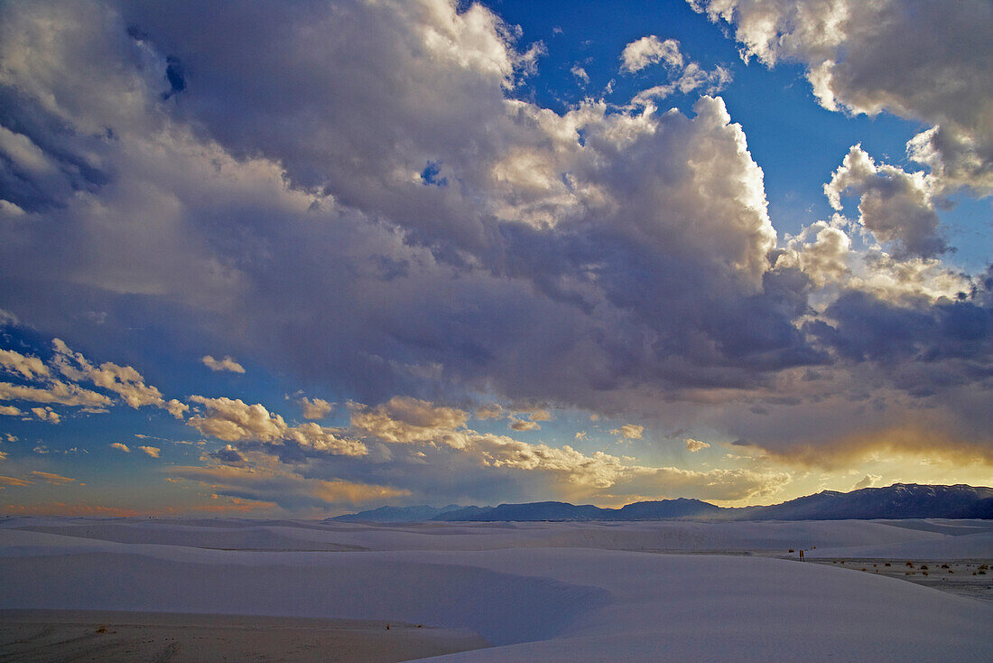 Abendstimmung in White Sands National Monument, New Mexico, USA, Amerika