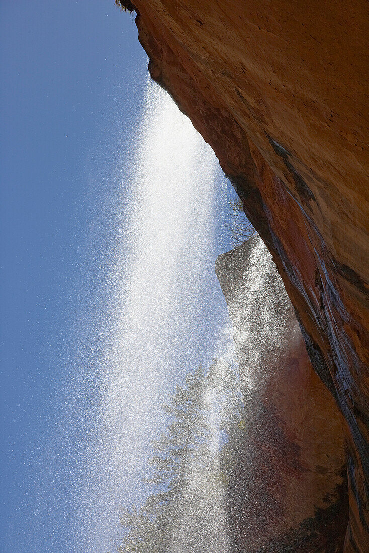 Wasserfall am Lower Emerald Pool, Zion National Park, Utah, USA, Amerika