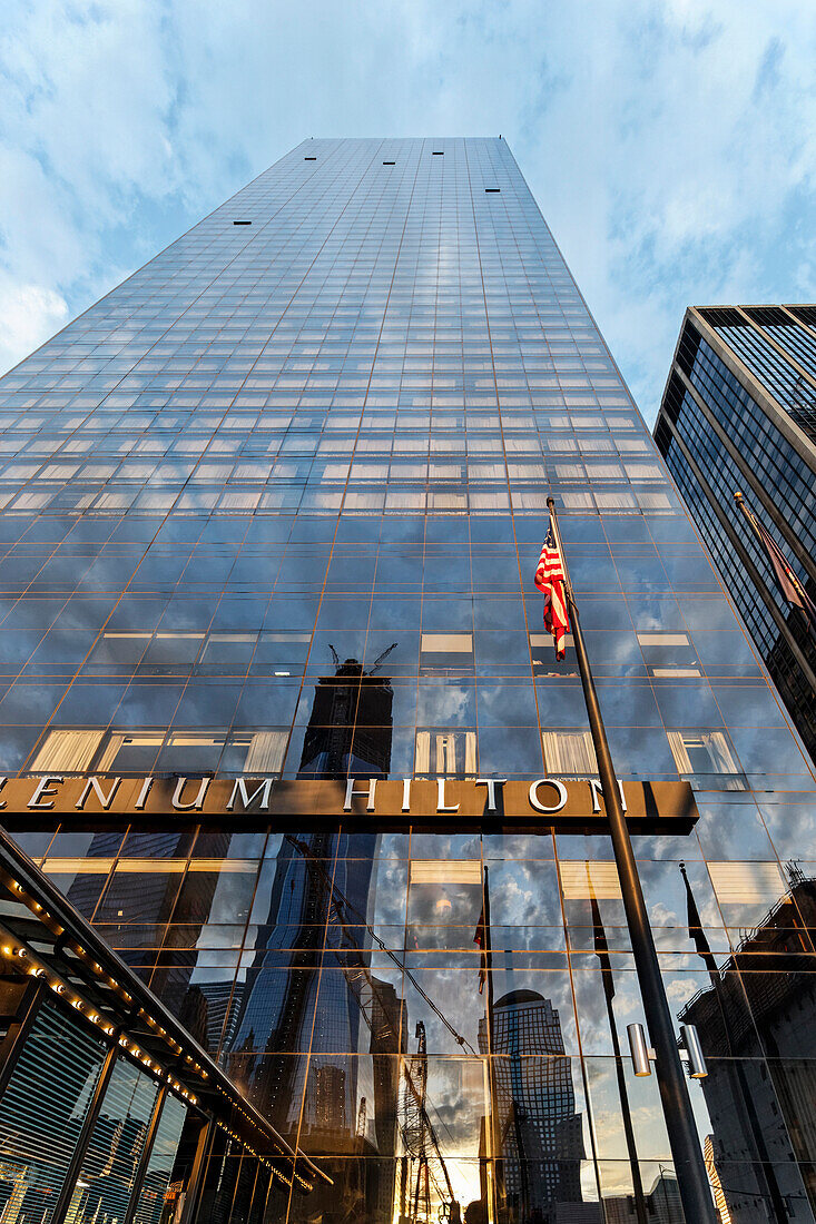 Freedom Tower with the Hilton sign, 1 WTC, Ground Zero, Lower Manhattan, New York City, New York, USA