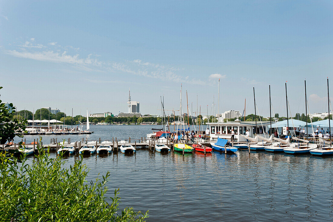 Boote an der Aussenalster, St. Georg, Hamburg, Deutschland, Europa