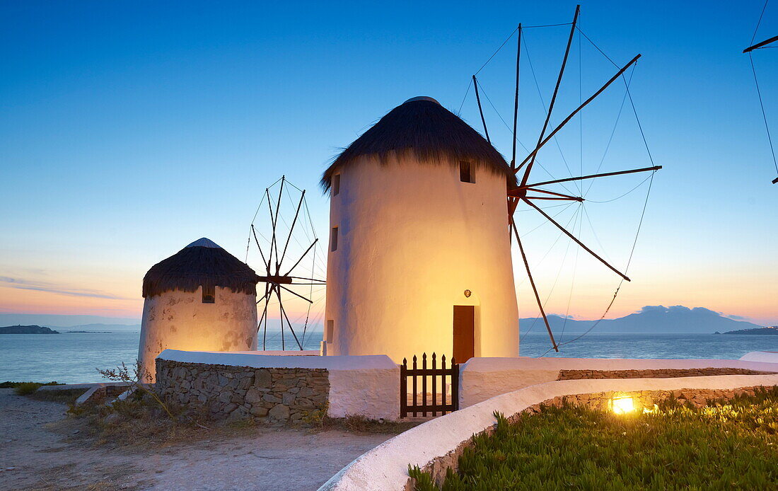 Windmills of Mykonos Town, Mykonos, Cyklades, Greece