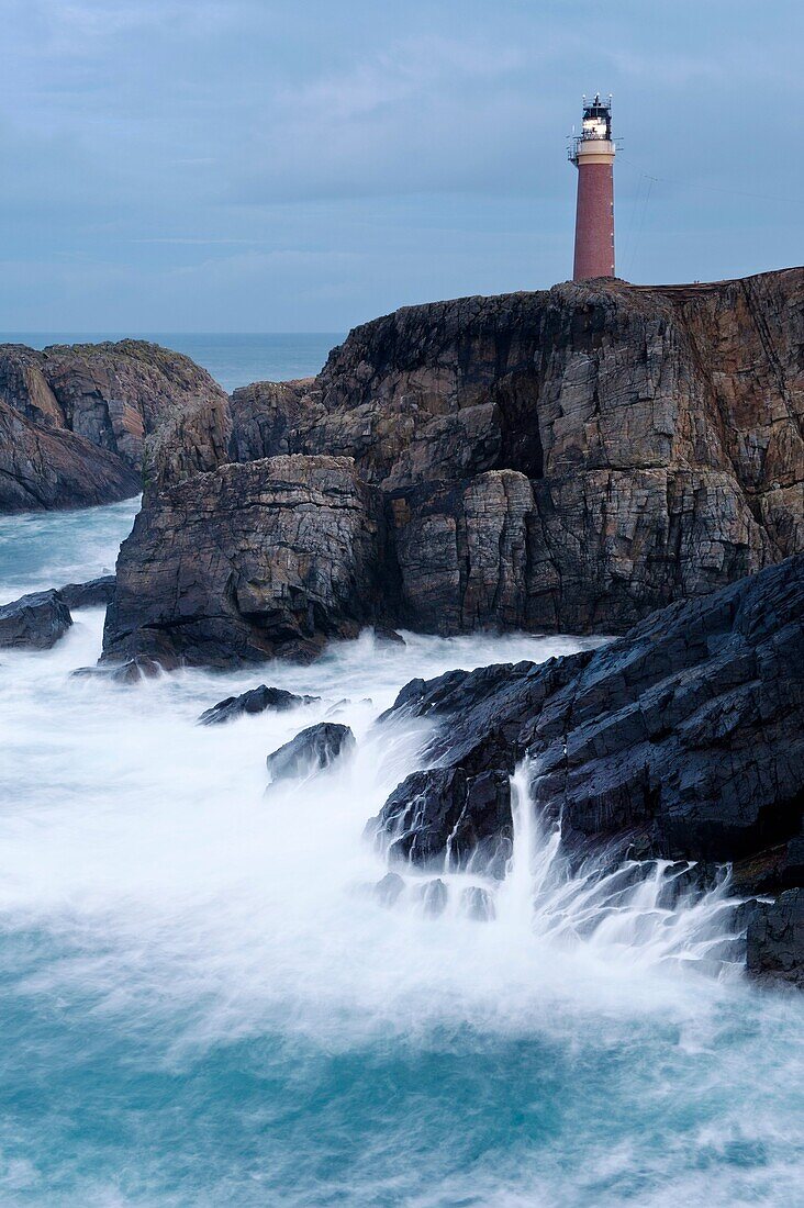 Butt of Lewis lighthouse on cliffs above stormy sea, Butt of Lewis, Isle of Lewis, Western Isles, Scotland