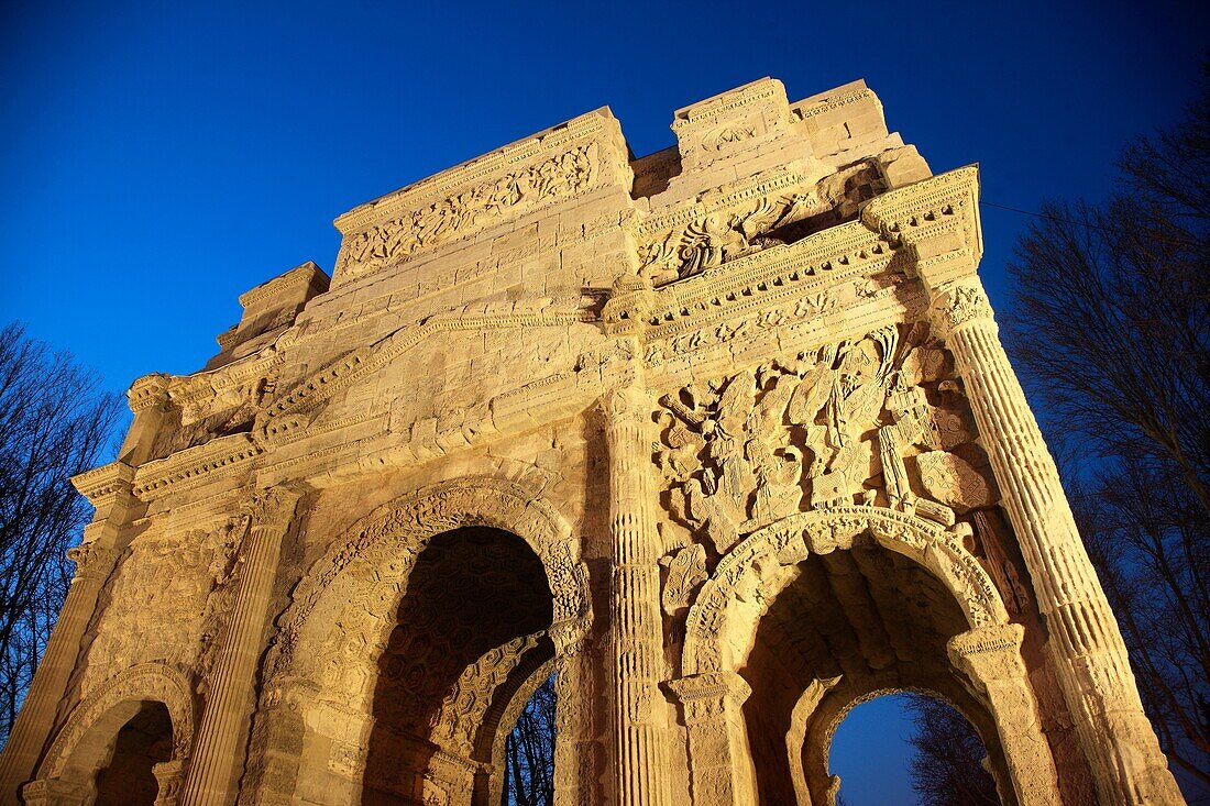 France, Provence-Alps-Côte-d´Azur, Vacluse, Roman Triumphal Arch of Orange