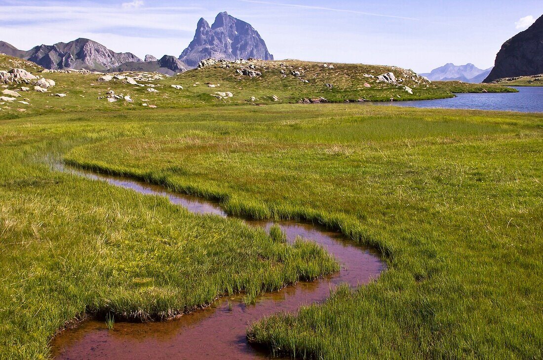 Midi d´Ossau Peak from the lakes Anayet - Pyrenees - Aragon Pyrenees - Huesca - Aragon - Spain - Europe