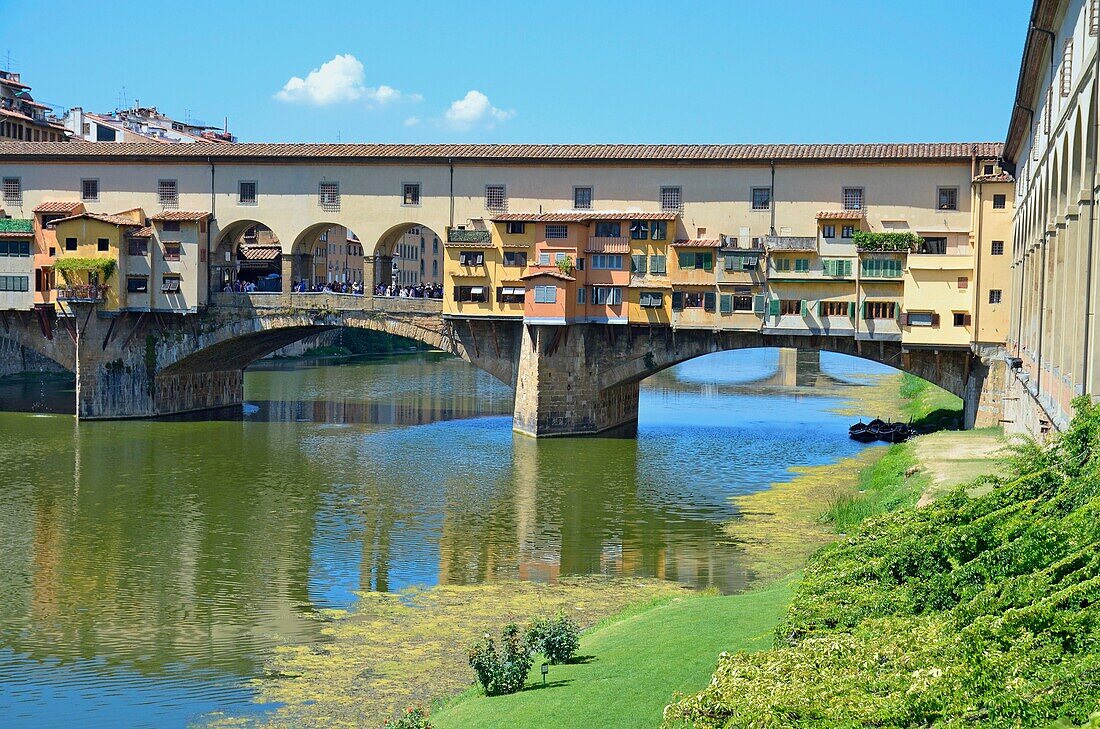 Ponte Vecchio on Arno river, Florence, Tuscany, Italy
