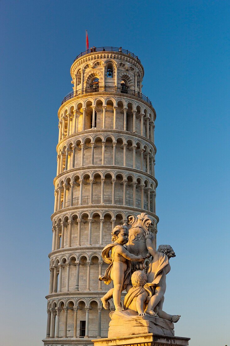 The Leaning Tower of Pisa Torre pendente di Pisa and Fontana dei Putti, Pisa, Toscana, Italy, Europe