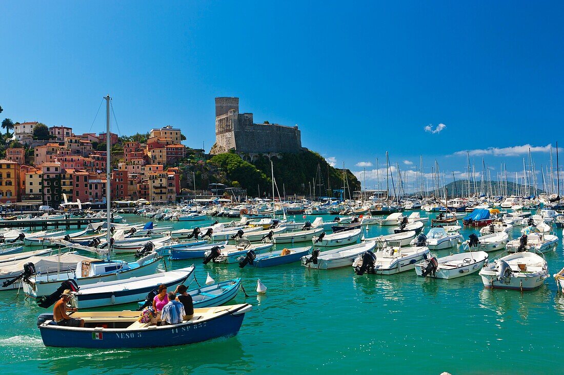 Harbour in Lerici and Castle controlling the entrance of the Gulf of La Spezia, Province of La Spezia, Liguria, Italy, Europe