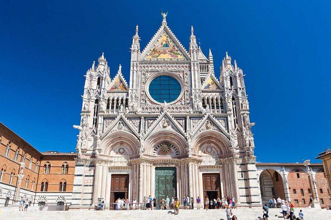 The Cathedral of Siena Duomo di Siena, dating from the 12th to 14th centuries, Siena, Toscana, Italy, Europe