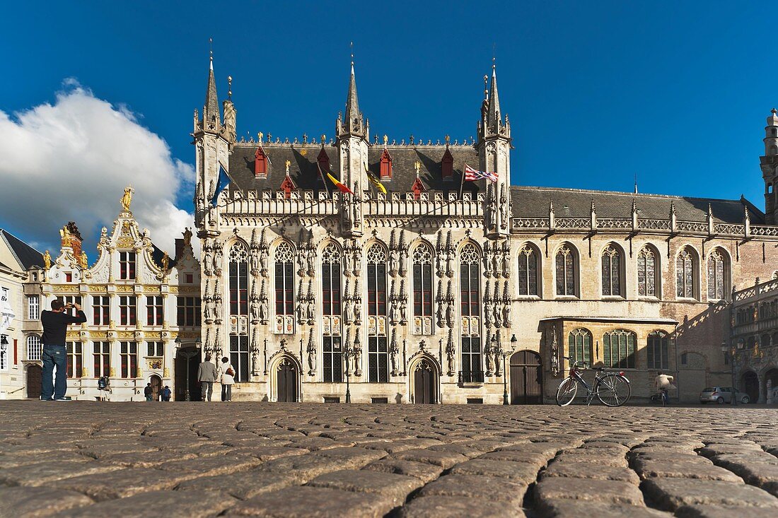 Burg Square with the Town Hall ´Stadhuis´ The Gothic town hall was built from 1376 to 1420 It is one of the oldest Gothic town halls in Flanders, Bruges, Belgium, Europe
