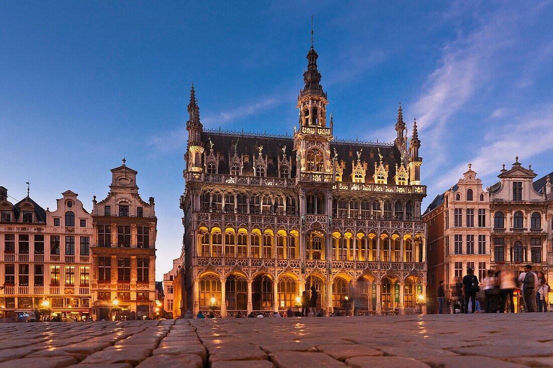 Grand Place, market square with baroque guild houses and Kings house, built in the beginning of the 14th Century, La Maison du Roi, Brussels, Belgium, Europe