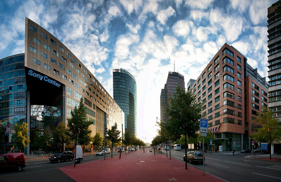 Potsdamer Straße, Sony Center, Bahntower und Kollhoff Tower, Potsdamer Platz, Berlin, Deutschland, Europa