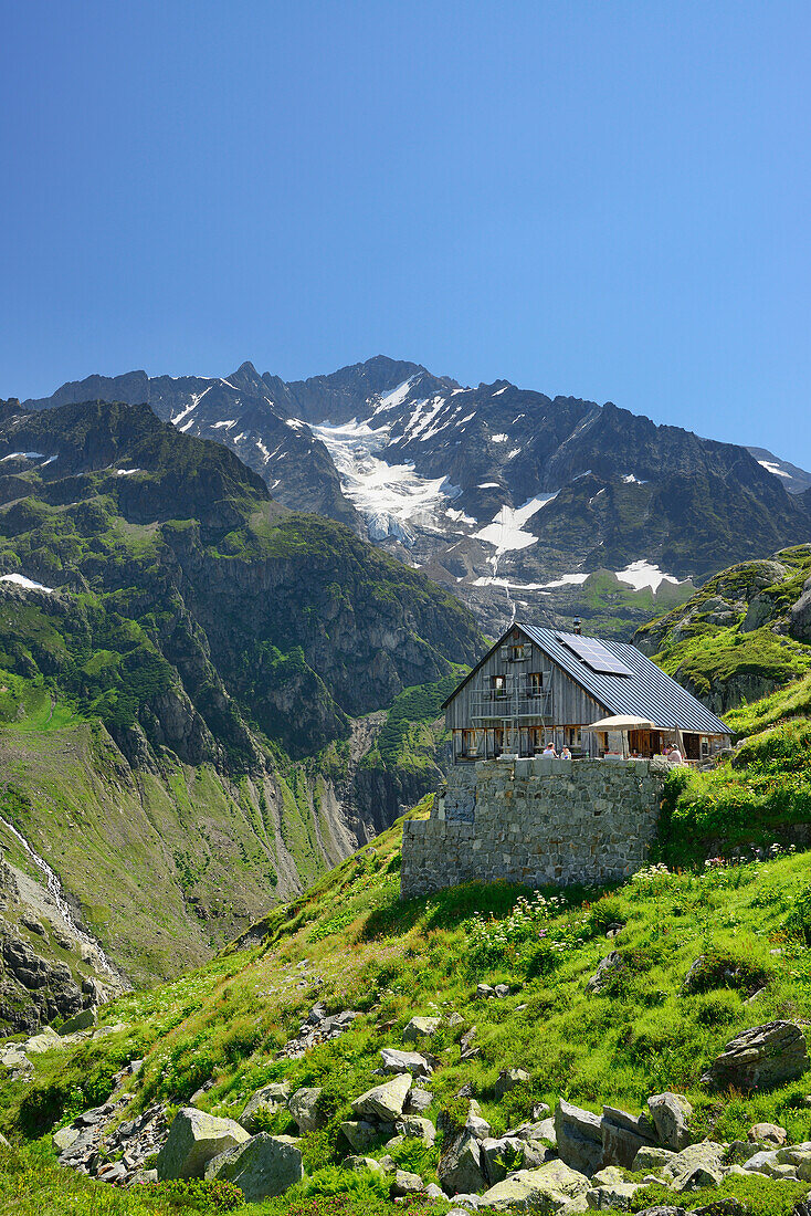 Windegghütte vor Hinter Tierberg, Tieralplistock, Urner Alpen, Berner Oberland, Bern, Schweiz