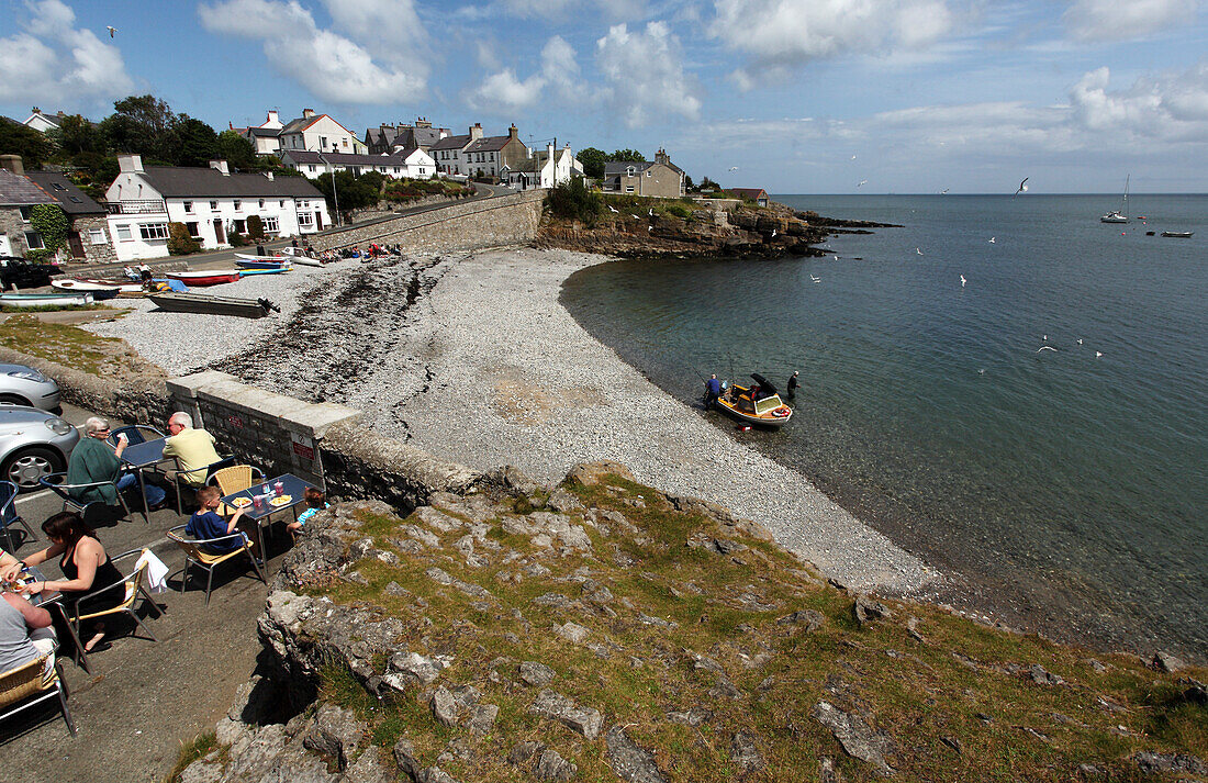 The bay of Moelfre in the north-west of the island Angesey, North Wales, Great Britain, Europe