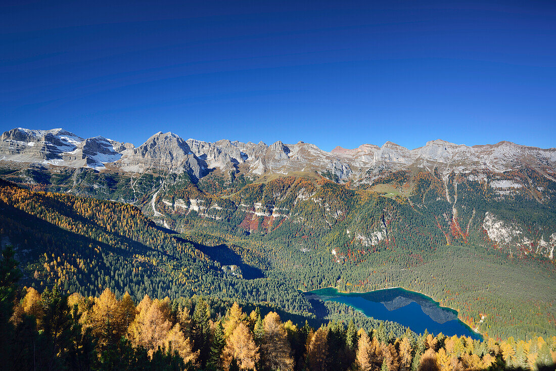 Brentagruppe über Lago Tovel, Brenta, Dolomiten, UNESCO Welterbe Dolomiten, Trentino, Italien