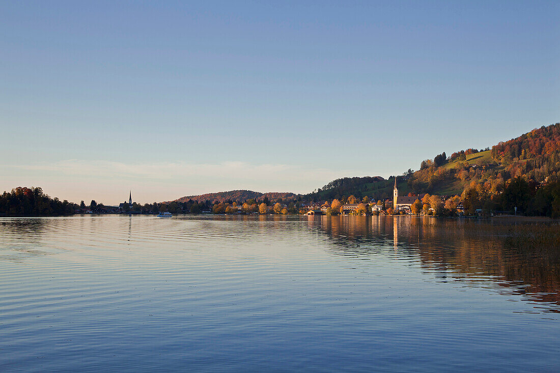 Blick über den Schliersee, Oberbayern, Bayern, Deutschland, Europa