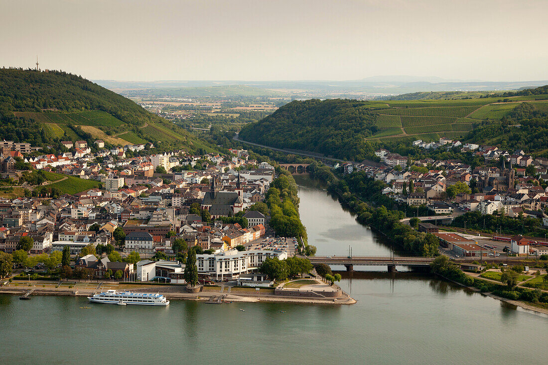 View to the estuary of the Nahe river into the Rhine river, near Bingen, Rhine river, Rhineland-Palatinate, Germany