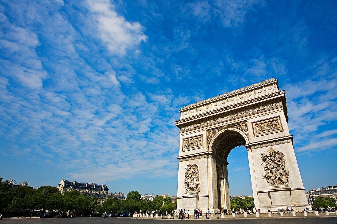 Arch de triomphe, Place charles de gaulle, Paris, France.