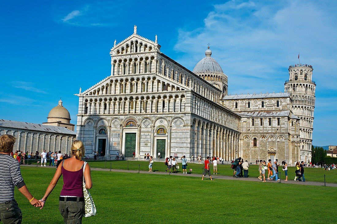 Duomo and the Leaning Tower  Piazza dei Miracoli  Pisa  Tuscany, Italy.