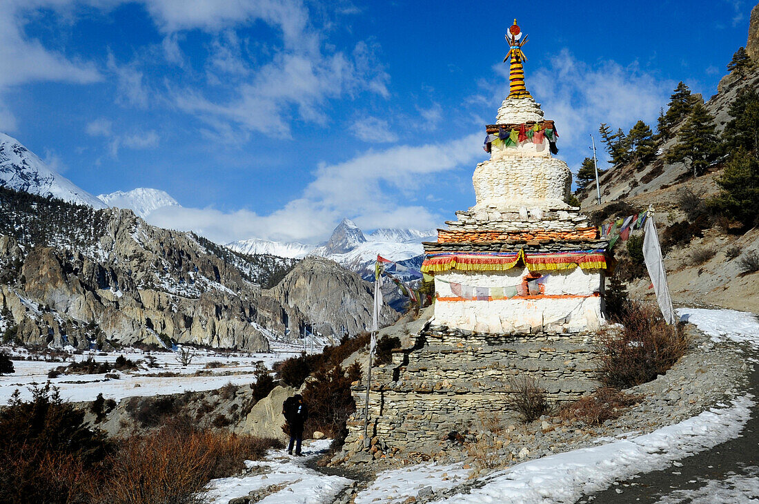 Nepal Annapurna ring Stupa under the snow on the way to MANANG