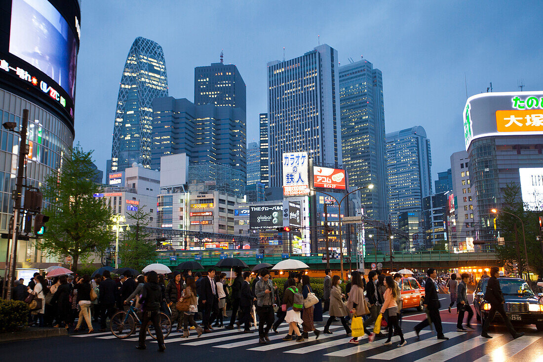 Japan, Tokyo City, Shinjuku District, Shinjuku Avenue
