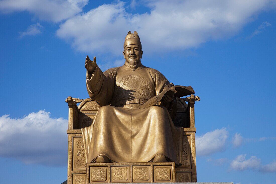 Korea,Seoul,Statue of King Sejong