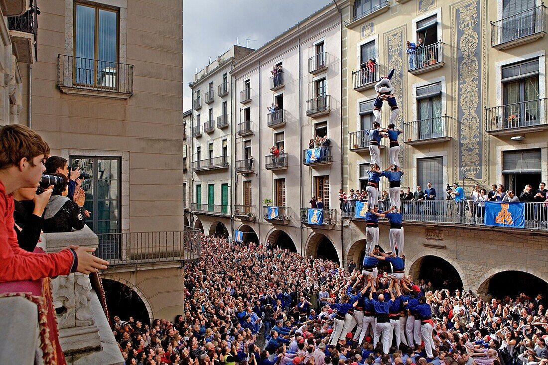 Capgrossos de Mataró ´Castellers´ building human tower, a Catalan tradition Fires i festes de Sant Narcis Plaça del Vi Girona Spain