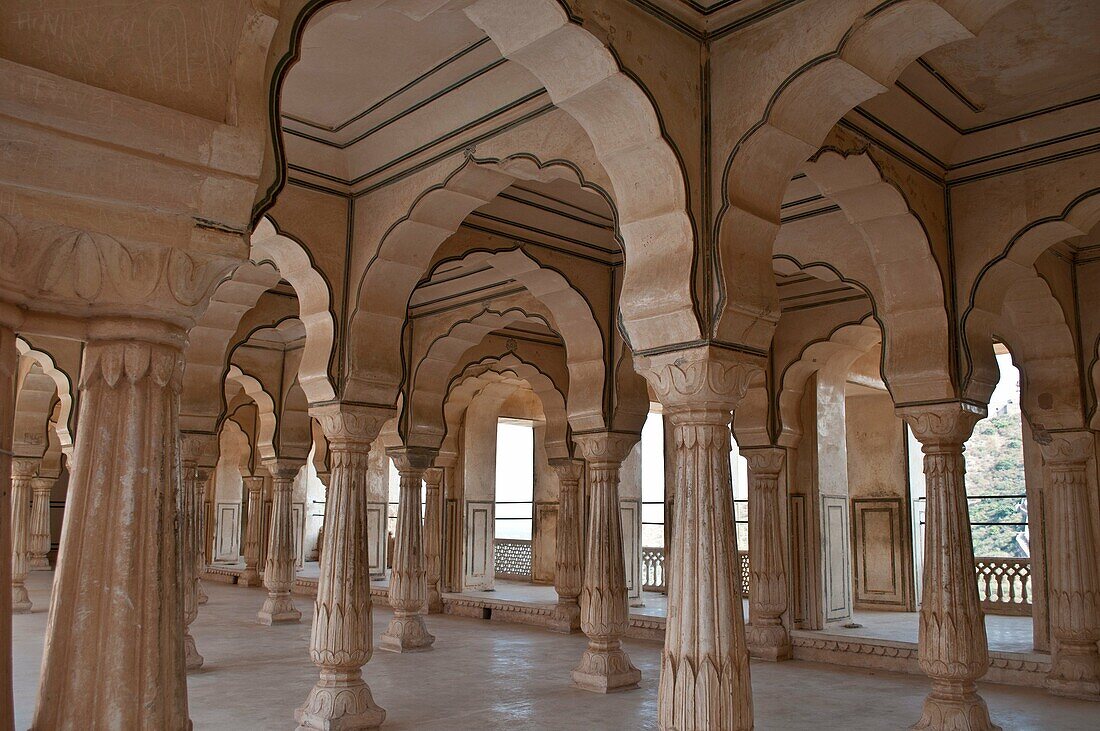 Arcades in the entrance courtyard, Amber Fort Palace, Jaipur, Rajasthan, India