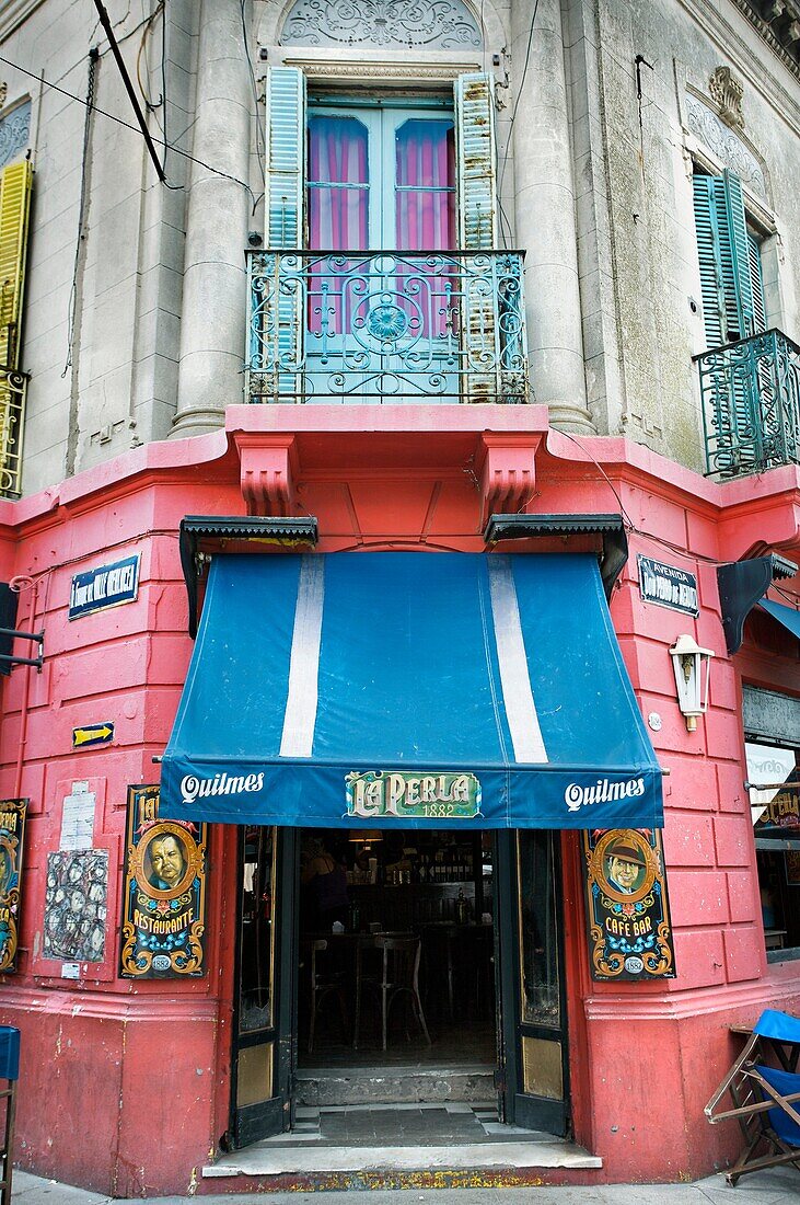 Paintings, La Boca, Buenos Aires, Argentina, South America.