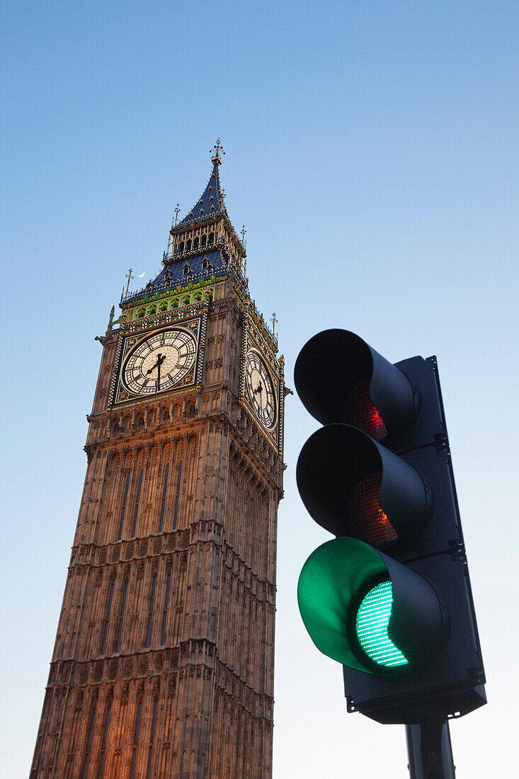 UK, United Kingdom, Great Britain, England, London, Westminster, Houses of Parliament, Palace of Westminster, Big Ben, Parliament, Landmark, Clocks, Clock face, Traffic Lights, UNESCO, UNESCO World Heritage, Sites, Evening, Night View, Tourism, Travel, Ho