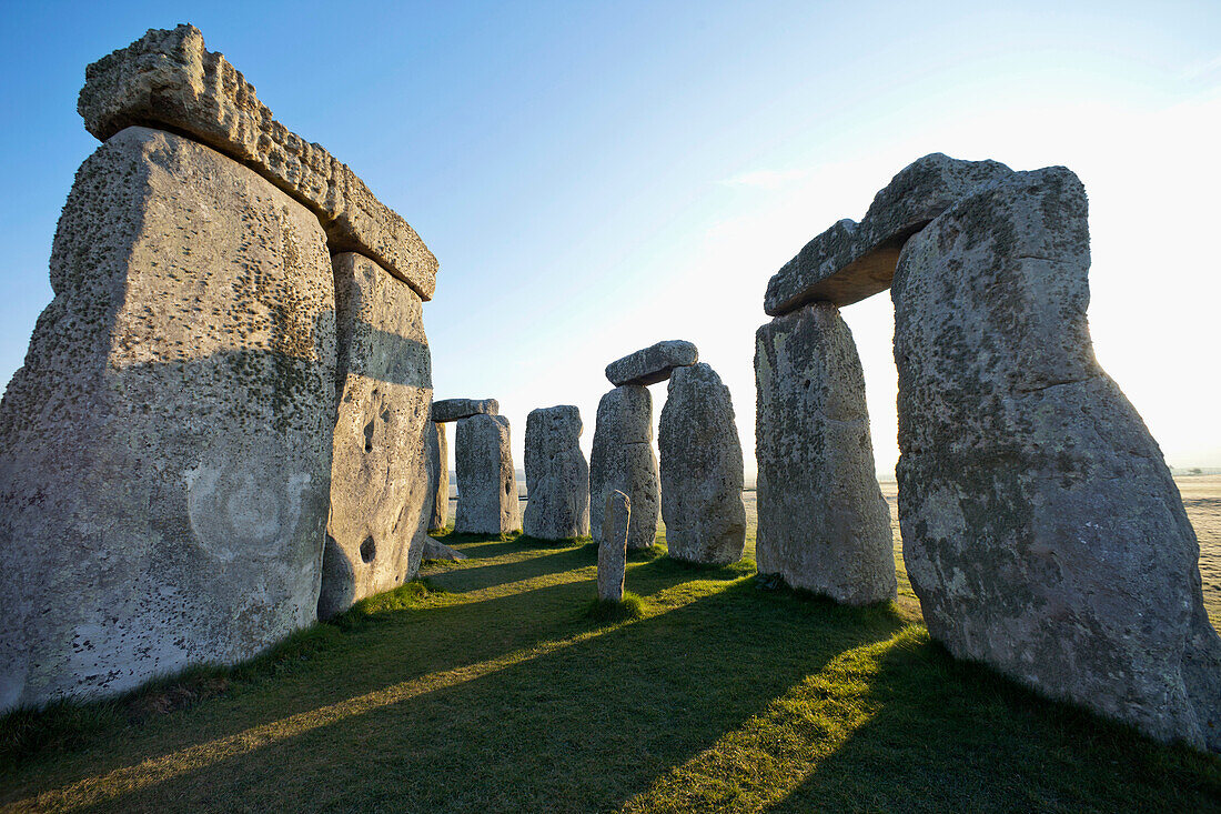 UK, United Kingdom, Great Britain, Britain, England, Wiltshire, Stonehenge, landmark, Salisbury Plain, Stone Circle, historic, Neolithic, Tourism, Travel, Holiday, Vacation. UK, United Kingdom, Great Britain, Britain, England, Wiltshire, Stonehenge, landm