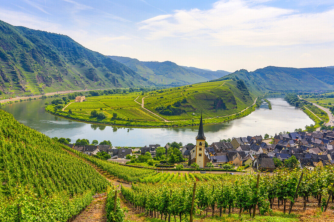 Germany, Europe, travel, Moseltal, Moselle, Cochem, Castle, agriculture, bend, clouds, Mosel, nature, river, tourism, valley, village, vineyard, wine, boats. Germany, Europe, travel, Moseltal, Moselle, Cochem, Castle, agriculture, bend, clouds, Mosel, nat