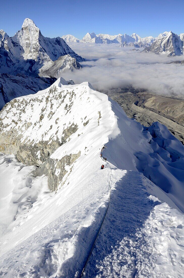 Letzte Gratbesteigung Imja Tse Island Peak auf 6189 Meter Sagarmatha Nationalpark, Khumbu Himal, Nepal, Asien