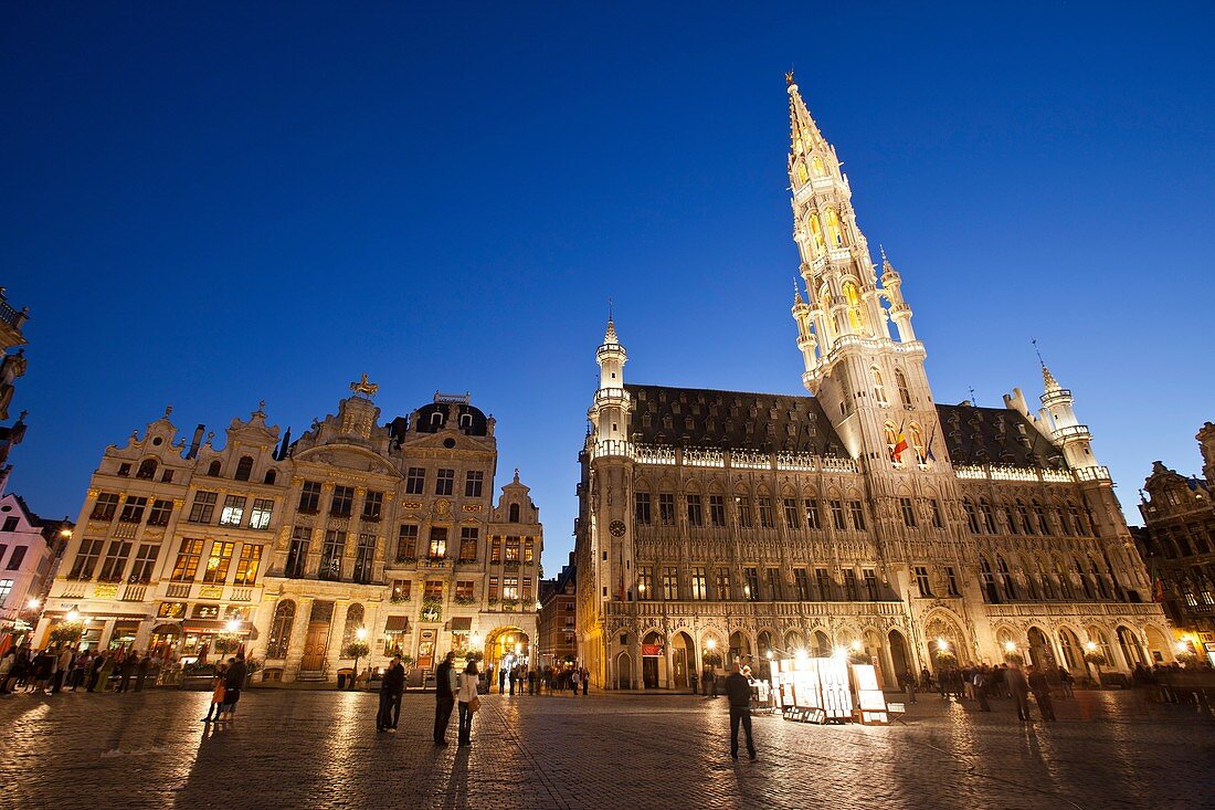 Town Hall left and other buildings at dusk in the Grand Place