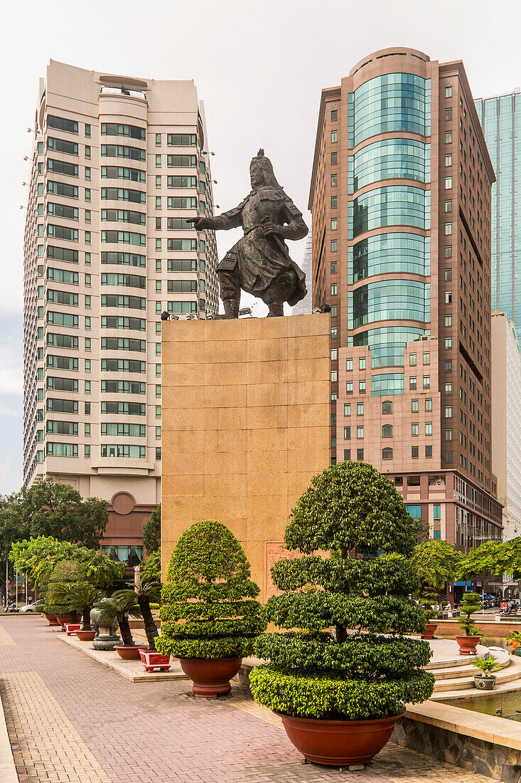 Monument of emperor Tran Hung Doa in Saigon, south Vietnam, Vietnam, Asia
