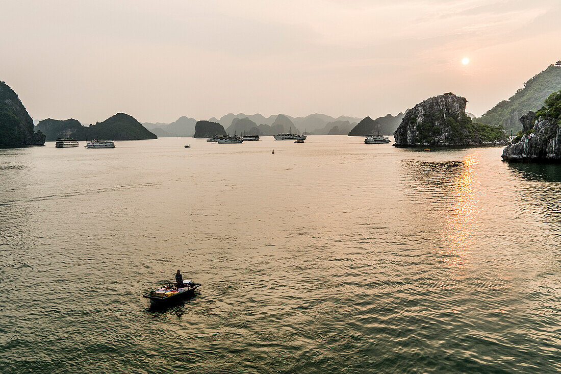 Boat in Halong Bay, north of Vietnam, Asia