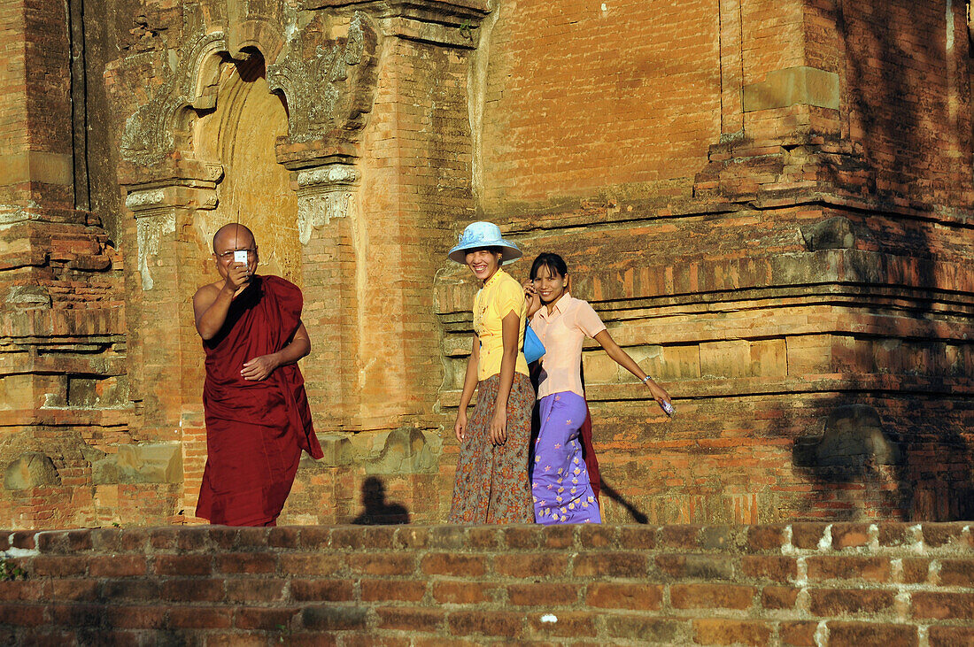 At Dhamma-yan-gyi Temple, Bagan, Myanmar, Burma, Asia