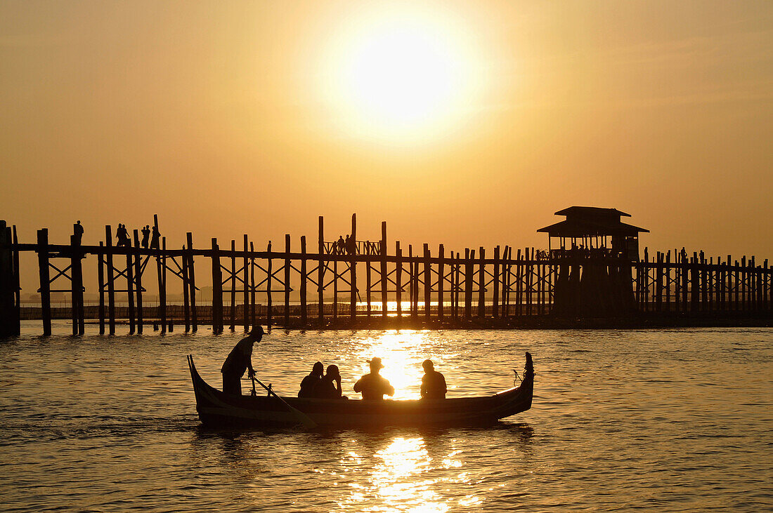 At the U Bein bridge, Amarapura near Mandalay, Myanmar, Burma, Asia