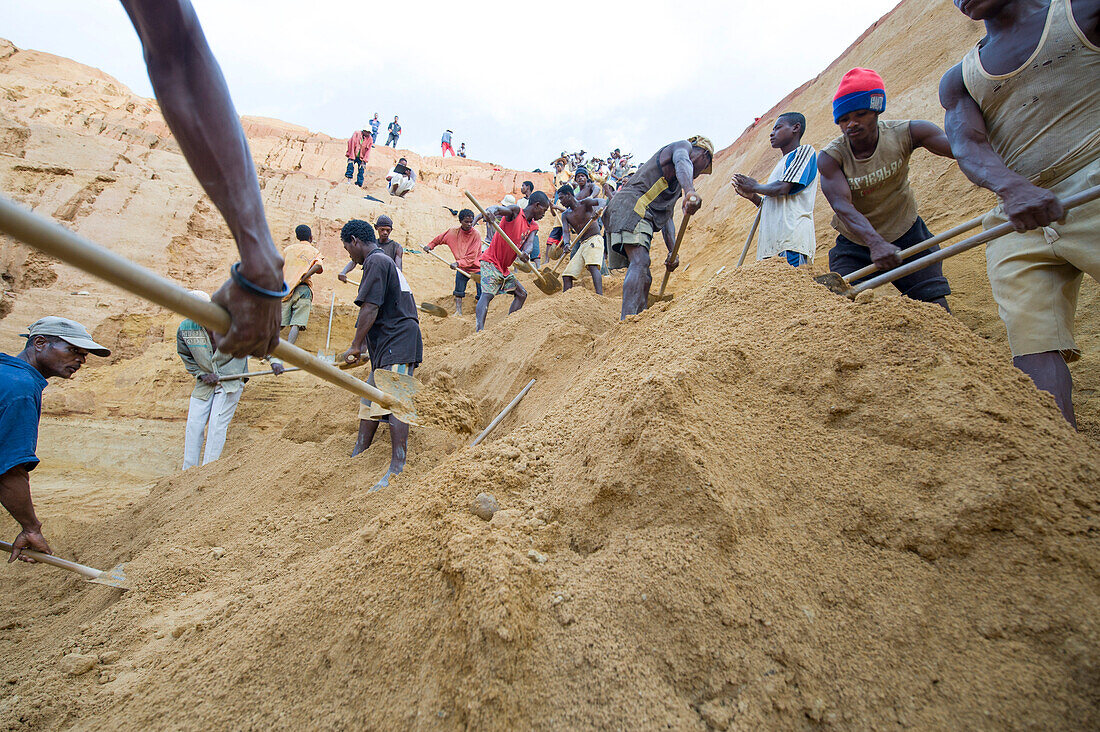 Locals working in the mine, Ilakaka, Ihorombe Region, Madagascar