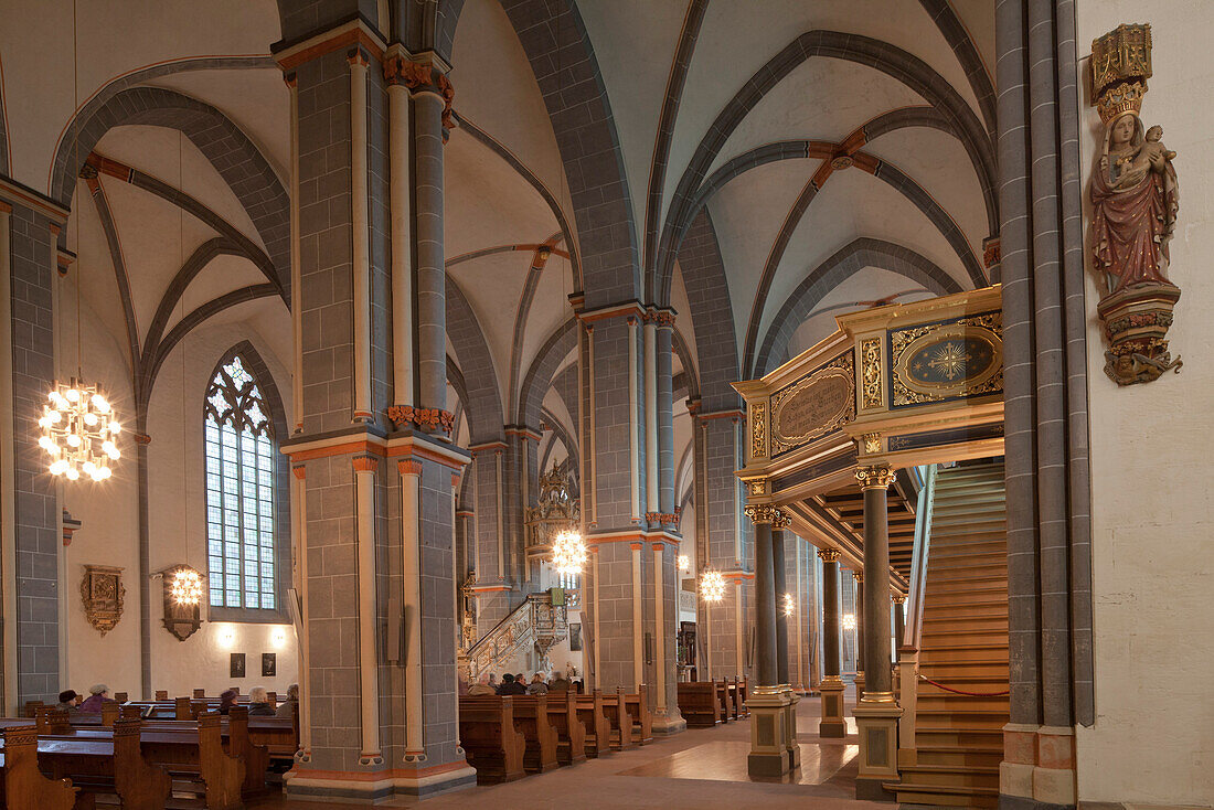 Aisle and nave of St. Martini church, medieval church, Brunswick, Lower Saxony, Germany