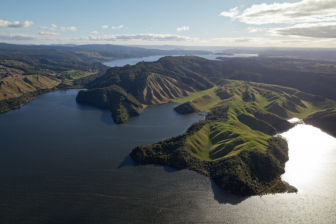 Luftaufnahme von Lake Rotoehu, Bay of Plenty, Nordinsel, Neuseeland