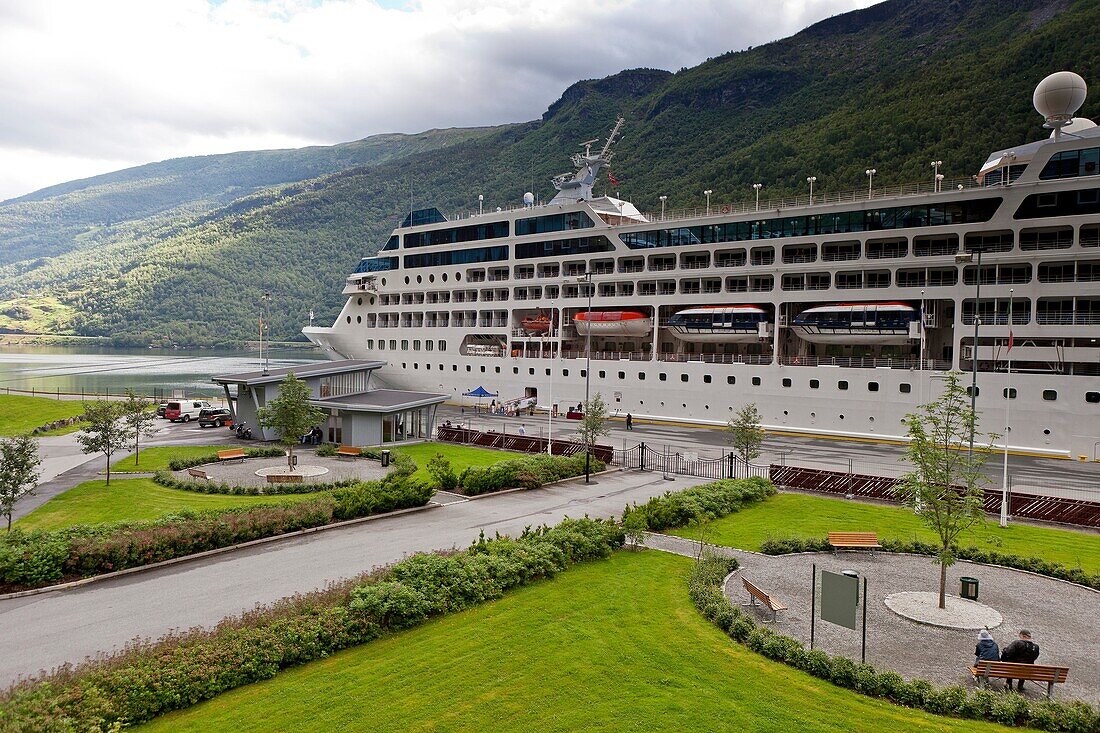 Cruise Ship docking by Flamsbrygga Hotel, Flam, Aurlandsfjord, Norway
