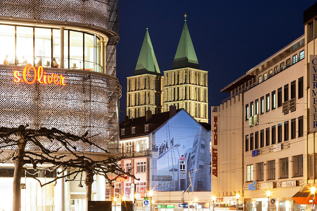 Koenigsplatz with the towers of Martinskirche, Kassel, Hesse, Germany, Europe