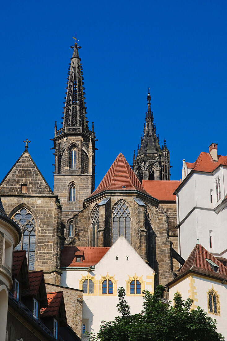 Albrechtsburg und Meißner Dom unter blauem Himmel, Meißen, Sachsen, Deutschland, Europa