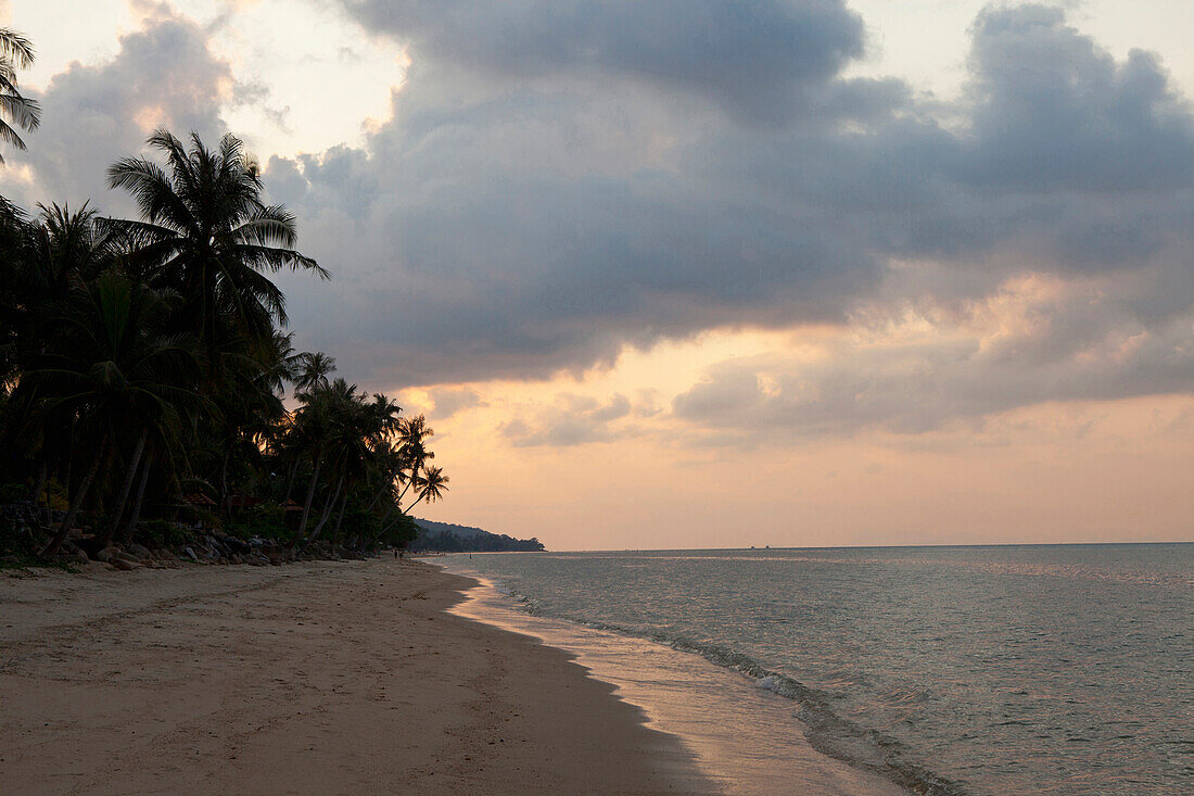 Strand von Maenam, Insel Koh Samui, Provinz Surat Thani, Thailand, Südostasien
